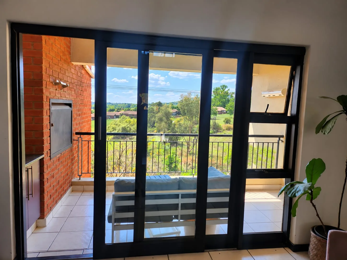 Apartment / Flat to rent in Sunninghill, Johannesburg