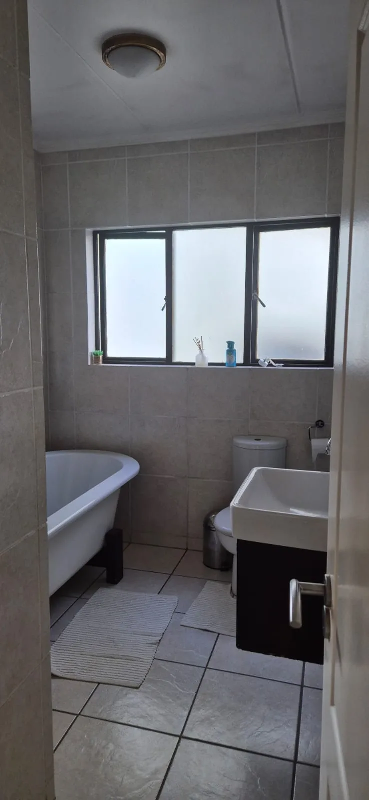 Apartment / Flat to rent in Sunninghill, Johannesburg