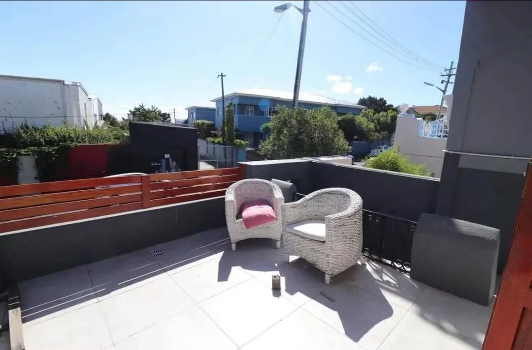 Apartment / Flat to rent in Woodstock, Cape Town